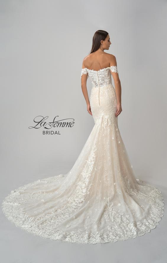 Picture of: Off the Shoulder Lace Deep V Wedding Gown in IINB, Style: B1016, Detail Picture 17